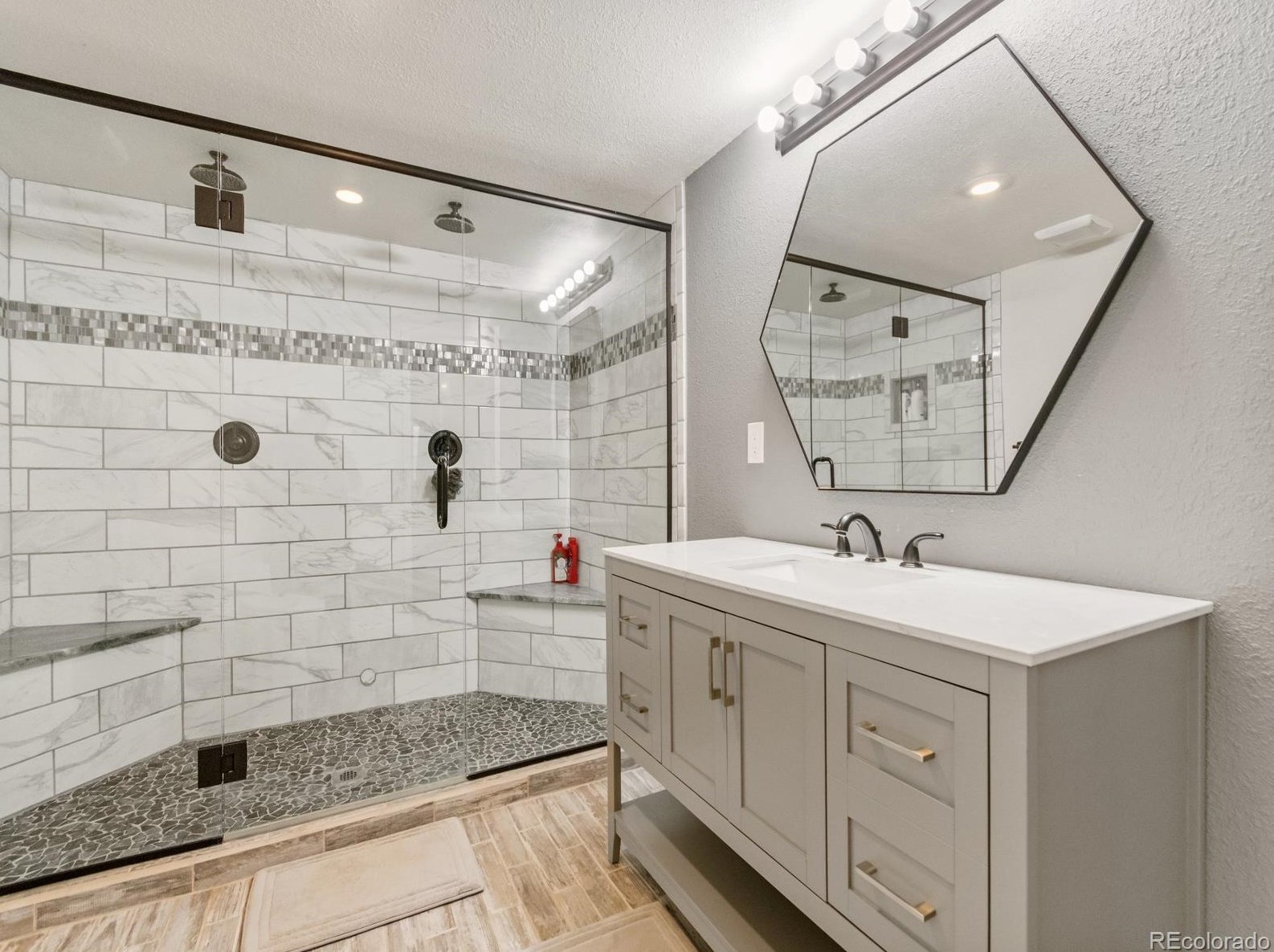 567 Kryptonite Dr, Castle Rock CO  80108-3079 exterior