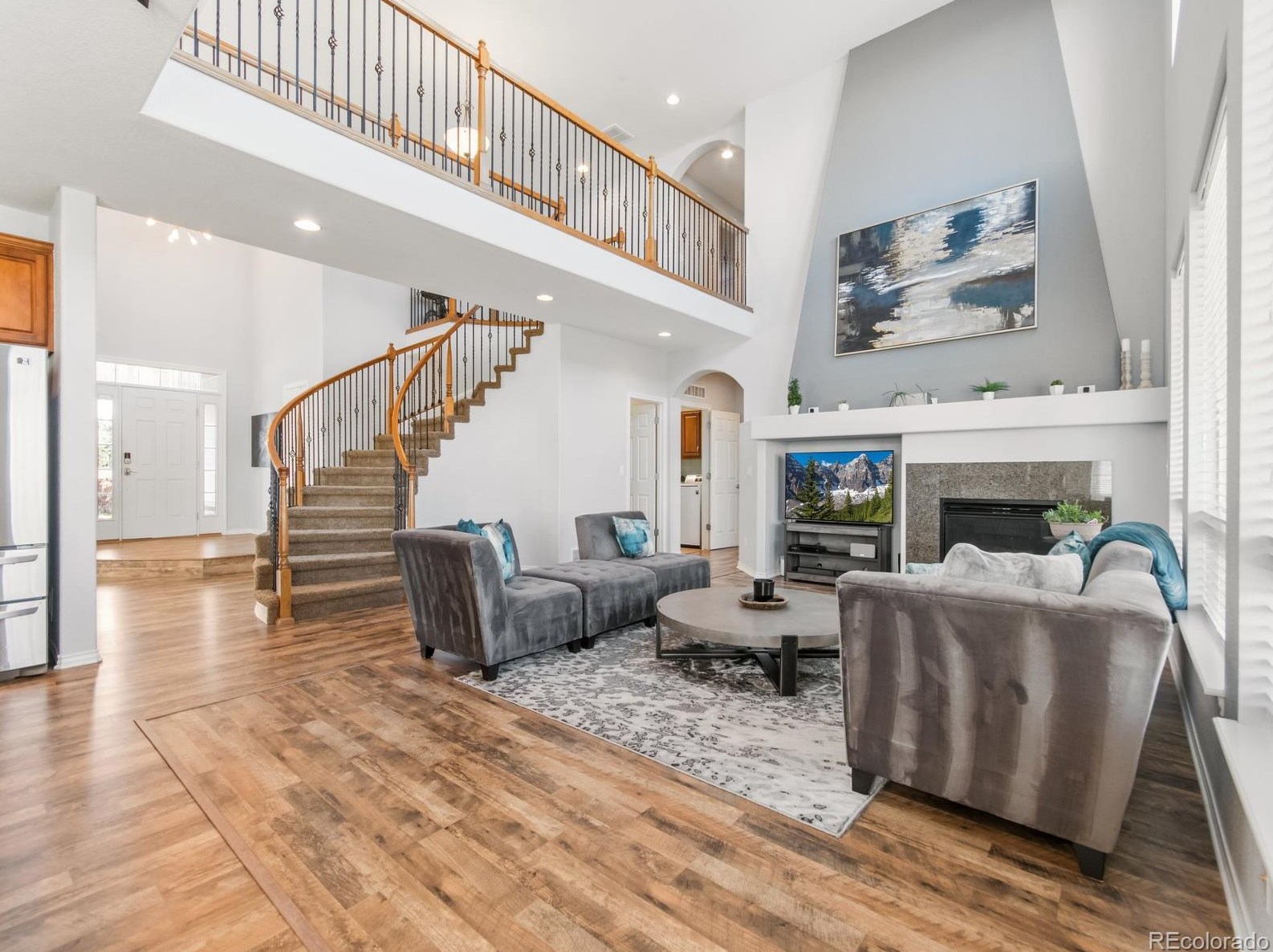 567 Kryptonite Dr, Castle Rock CO  80108-3079 exterior