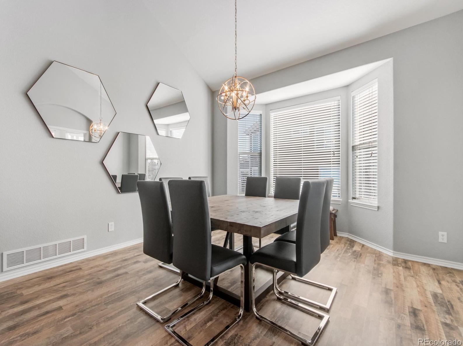 567 Kryptonite Dr, Castle Rock CO  80108-3079 exterior