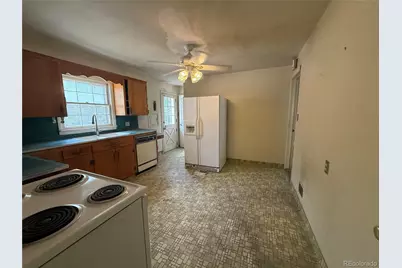 2324 S Forest Drive, Denver, CO 80222 - Photo 9