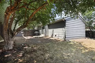 2320 E Cherrywood Dr, Lafayette, CO 80026 - Photo 25