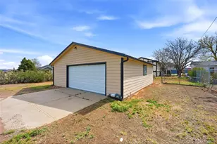 56352 Sunset Ave, Strasburg, CO 80136 - Photo 25