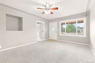 1945 Oakland St, Aurora, CO 80010 - Photo 7