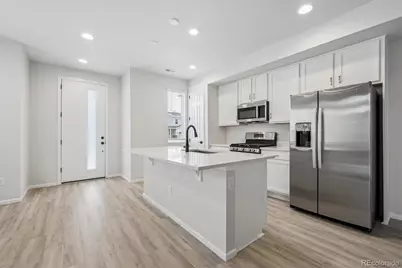 101 S Uriah Street, Aurora, CO 80018 - Photo 7