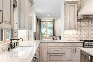 5904 Zinnia Ct, Arvada, CO 80004 - Photo 9