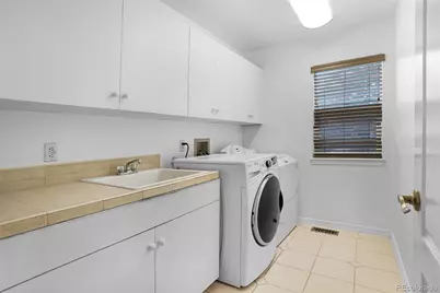 8691 E Hawaii Drive, Denver, CO 80231 - Photo 15