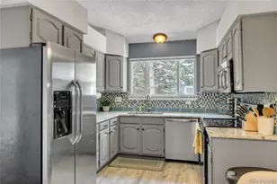 7531 Dawn Ct, Littleton, CO 80125 - Photo 11