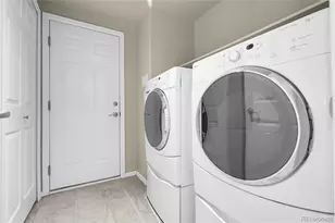 19615 E Caspian Cir, Aurora, CO 80013 - Photo 13