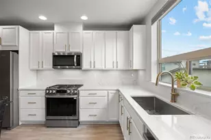 9110 E 52nd Dr, Denver, CO 80238 - Photo 3