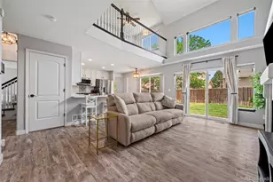 5064 Durham Ct, Denver, CO 80239 - Photo 7
