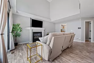 5064 Durham Ct, Denver, CO 80239 - Photo 9