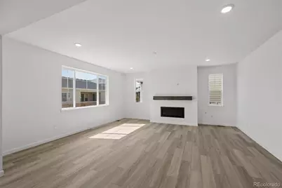 3661 N Hayleyville Street, Aurora, CO 80019 - Photo 7