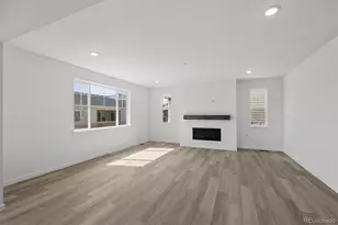 3661 N Hayleyville St, Aurora, CO 80019 - Photo 7