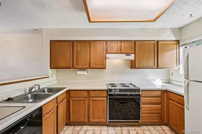 1818 S Quebec Way #2-2, Denver, CO 80231 - Photo 15