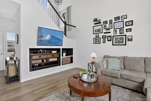 2422 S Genoa Way, Aurora, CO 80013 - Photo 17