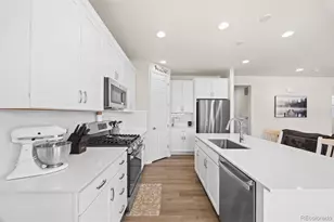 9239 Uravan Ct, Commerce City, CO 80022 - Photo 13