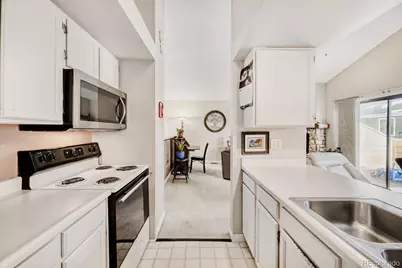 4252 S Richfield Way, Aurora, CO 80013 - Photo 11