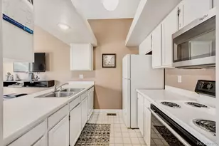 4252 S Richfield Way, Aurora, CO 80013 - Photo 11
