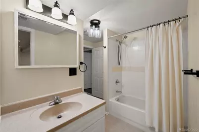 8060 S Kendall Boulevard, Littleton, CO 80128 - Photo 31