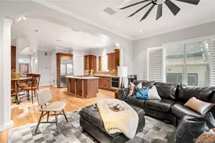 2527 Tremont Pl, Denver, CO 80205 - Photo 13