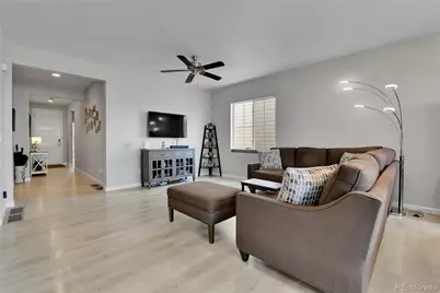 27853 E 8th Avenue, Aurora, CO 80018 - Photo 9