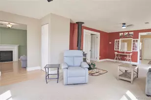 232 E 6th St, Walsenburg, CO 81089 - Photo 5