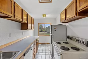 3061 S Dahlia St, Denver, CO 80222 - Photo 11