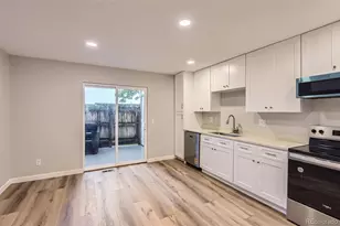 1811 S Quebec Way, Denver, CO 80231 - Photo 9