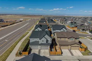 608 N Bersshine Ct, Watkins, CO 80137 - Photo 29