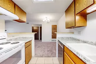 8555 Fairmount Dr, Denver, CO 80247 - Photo 7