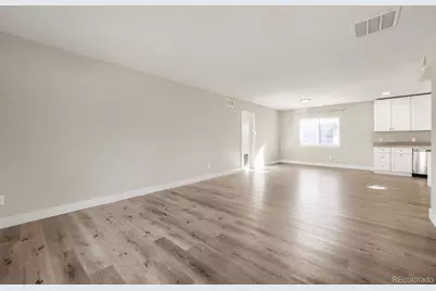 831 Tucson Street, Aurora, CO 80011 - Photo 5
