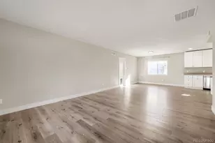 831 Tucson St, Aurora, CO 80011 - Photo 5
