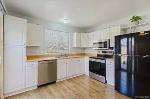 20652 E Batavia Dr, Aurora, CO 80011 - Photo 5