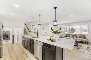 2890 S Golden Way, Denver, CO 80227 - Photo 7