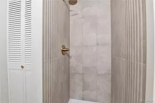 1060 S Parker Road, Denver, CO 80231 - Photo 17