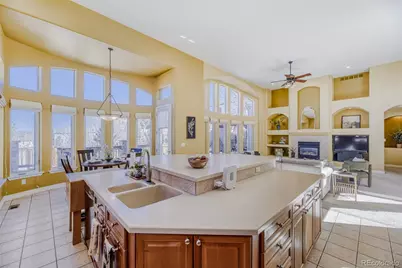 7317 S Valdai Circle, Aurora, CO 80016 - Photo 15