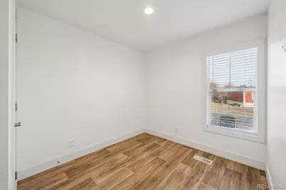 9400 Elm Court, Denver, CO 80260 - Photo 13