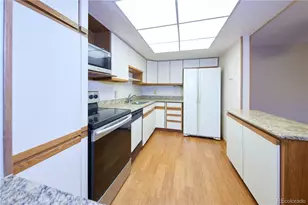 13902 E Marina Dr, Aurora, CO 80014 - Photo 9