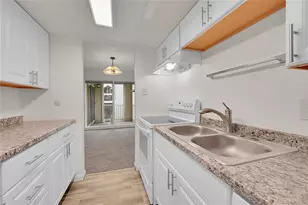 3371 S Monaco Parkway, Denver, CO 80222 - Photo 5