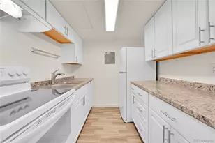 3371 S Monaco Parkway, Denver, CO 80222 - Photo 3