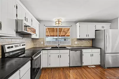 966 E 8th Avenue, Broomfield, CO 80020 - Photo 9