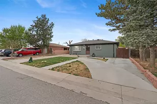 3017 Cimarron St, Aurora, CO 80011 - Photo 3