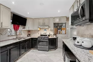 3017 Cimarron St, Aurora, CO 80011 - Photo 11