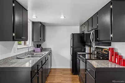 7711 W Glasgow Place, Littleton, CO 80128 - Photo 11