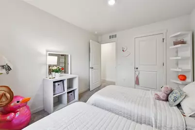 129 S Waterloo Street, Aurora, CO 80018 - Photo 25