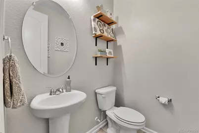 5967 S Langdale Court, Aurora, CO 80016 - Photo 43