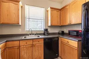 8338 S Independence Cir, Littleton, CO 80128 - Photo 7