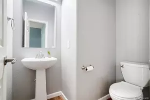 23872 E Alabama Dr, Aurora, CO 80018 - Photo 15
