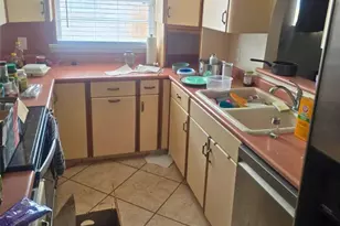 2021 Lynwood Ln, Pueblo, CO 81005 - Photo 13