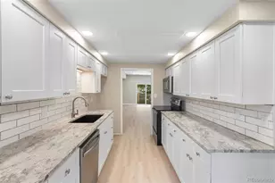 4250 S Olive St, Denver, CO 80237 - Photo 11
